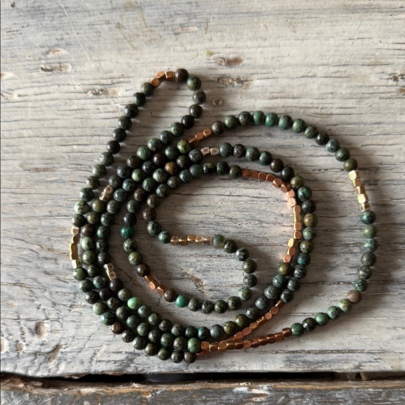 Source Unknown Jewelry - Green Beaded and gold Necklace